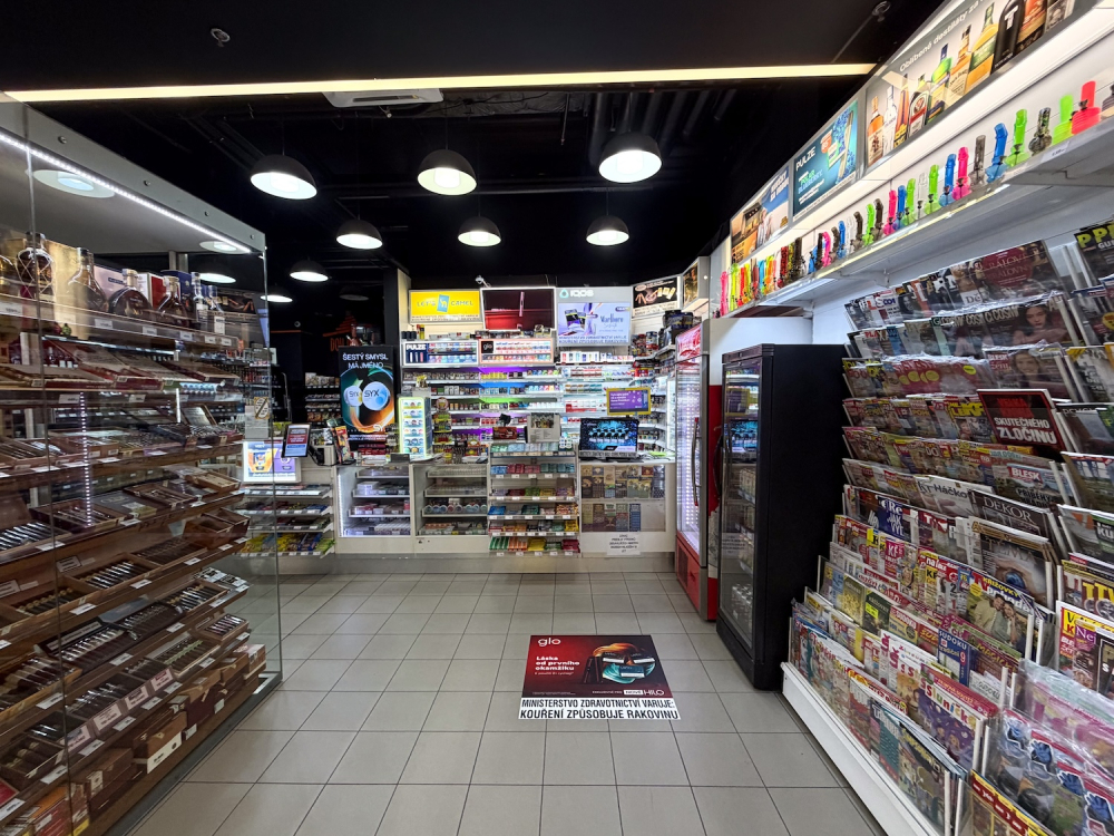 Kamenná prodejna Don Pealo – vinotéka a tabák ve Westfield Chodov v Praze
